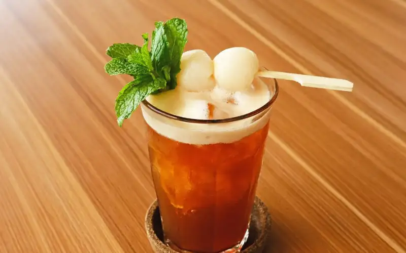 Trà Trái Cây – Khám Phá 3 Hương Vị Được Yêu Thích Nhất: Đào, Vải, Dâu 