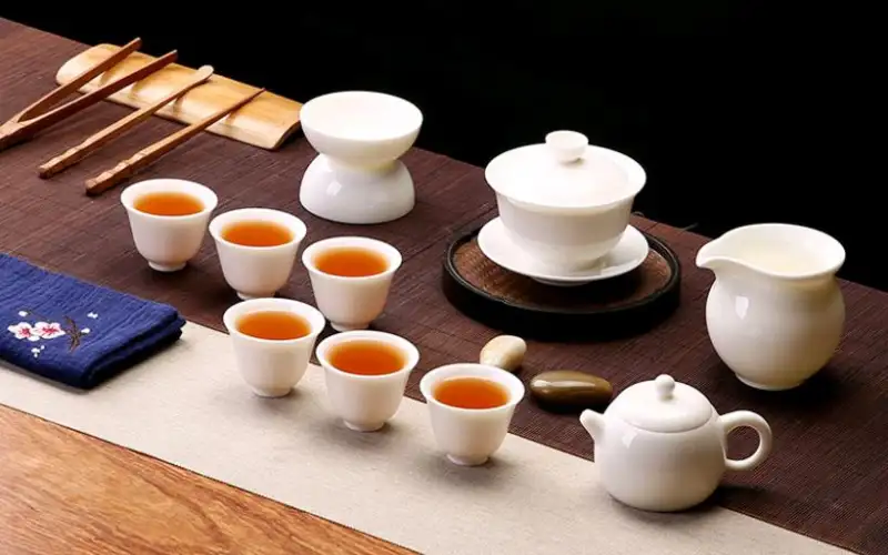 Dụng Cụ Pha Trà Từ A–Z – Chọn Đúng, Dùng Đúng & Bảo Quản Đúng