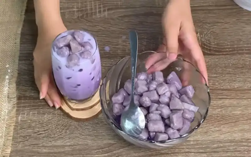 học cách làm thạch khoai môn trà sữa