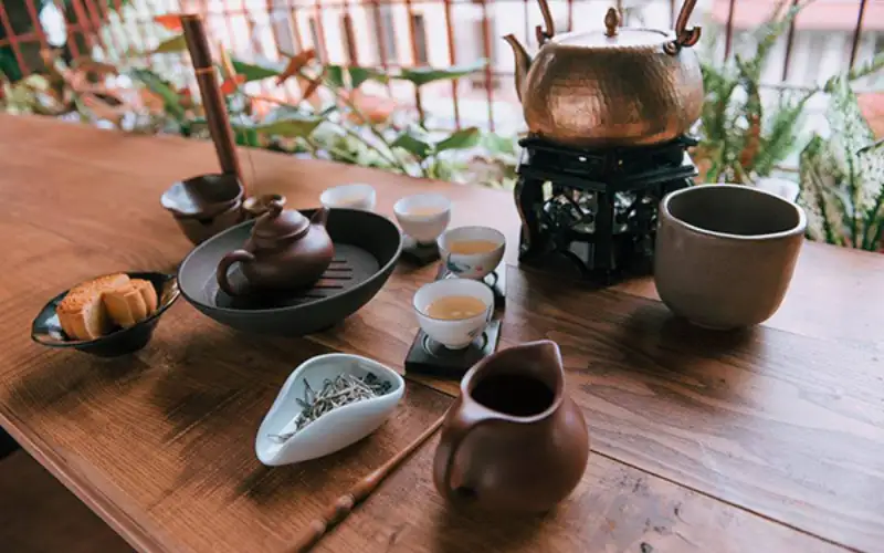 Bộ Dụng Cụ Pha Trà Cơ Bản Gồm Những Gì?