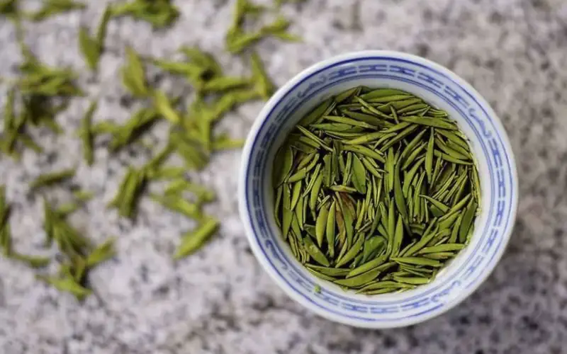 Trà đặc sản Trung Hoa quân sơn ngân trâm