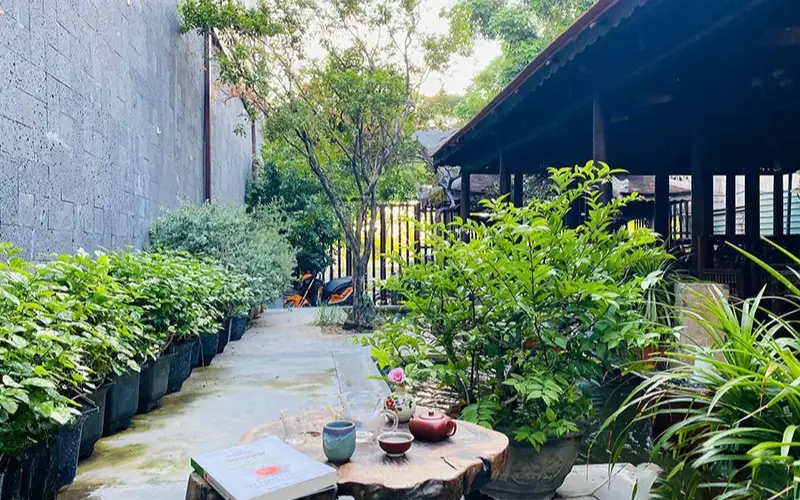 Góc pha trà gọn gàng bắt đầu từ nguyên tắc “ít nhưng đủ”